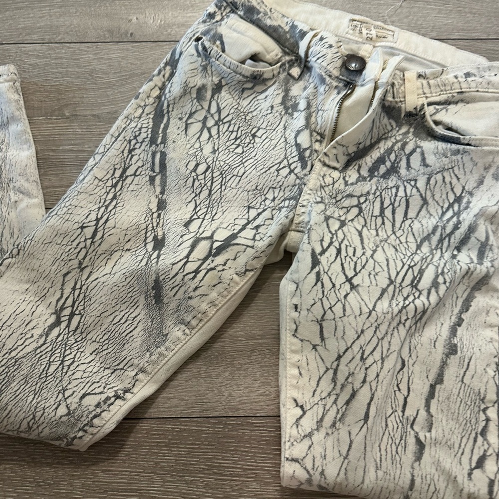 Current/Elliott Gray Skinny Jeans